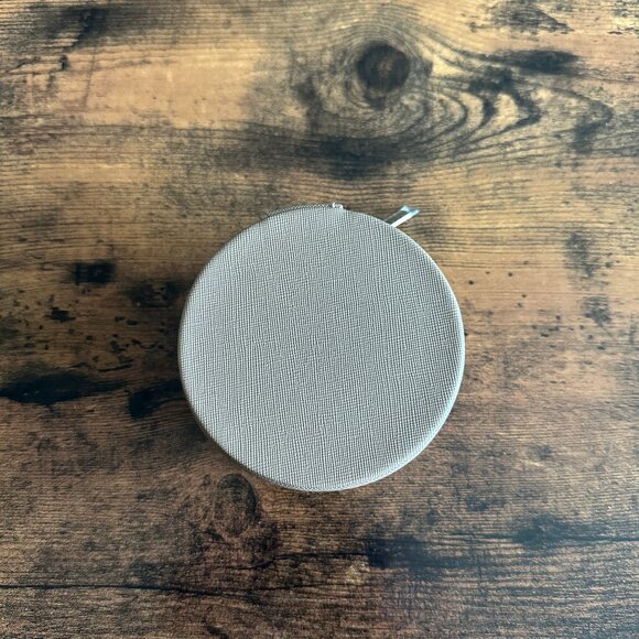 NEW David Yurman Tan Leather Round Jewelry Organizer RARE - Picture 6 of 6